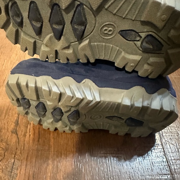 Dinosaur Rain/Snow Boots - Picture 3 of 3